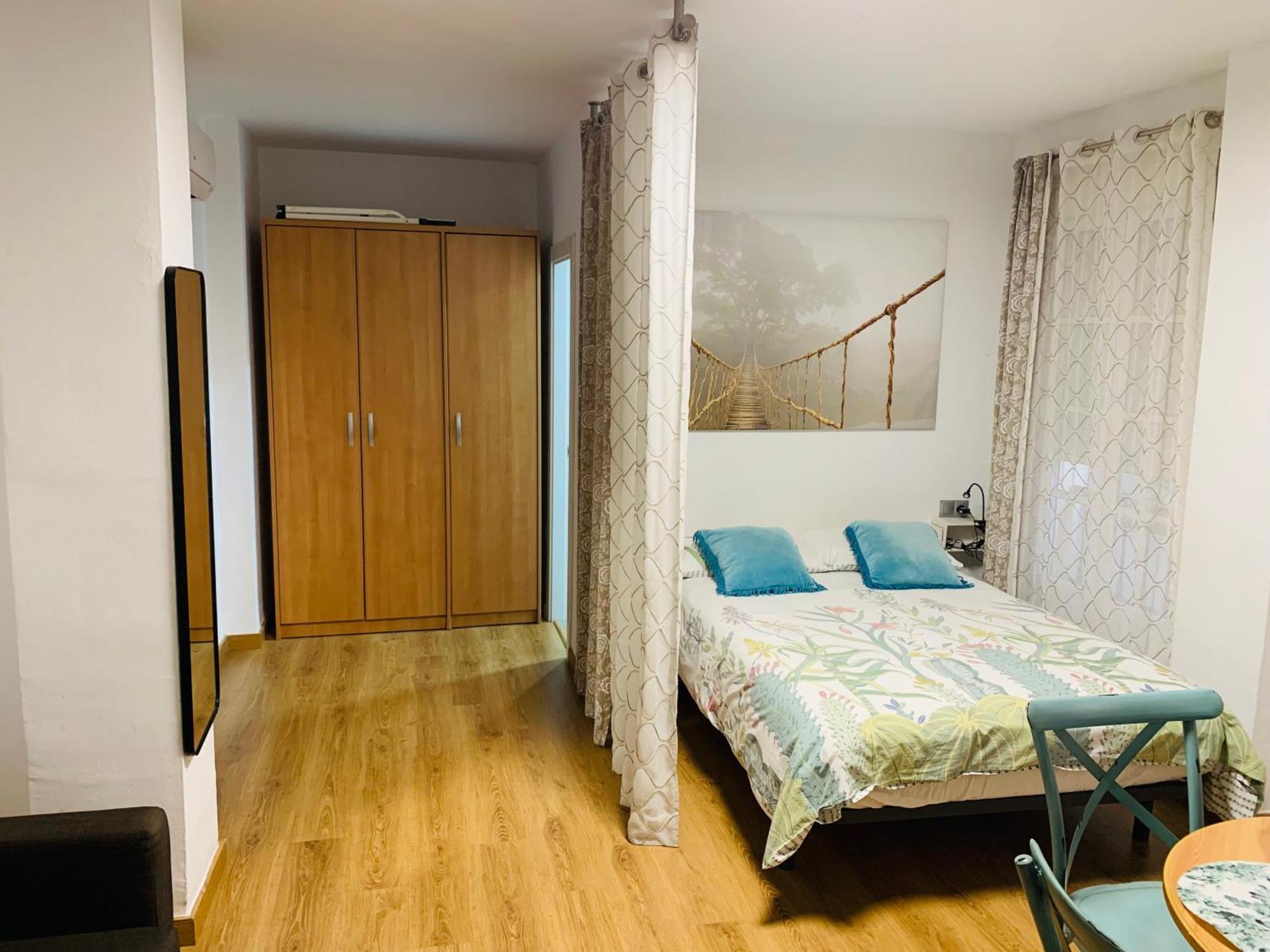 Anas Apartment Centro Historico Малага Экстерьер фото